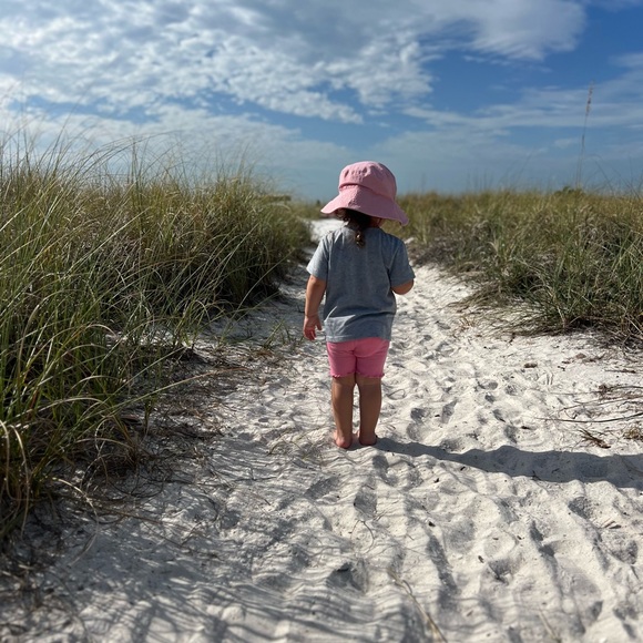 Meet your Posher, Lovada - Picture 7 of 11